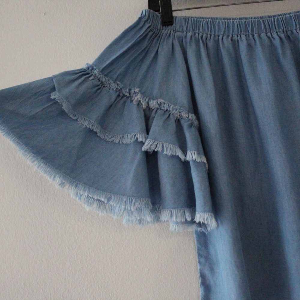 Elan Chambray Off The Shoulder 3/4 Sleeve Top - Picture 5 of 7